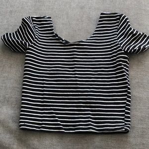 AA Crop top
